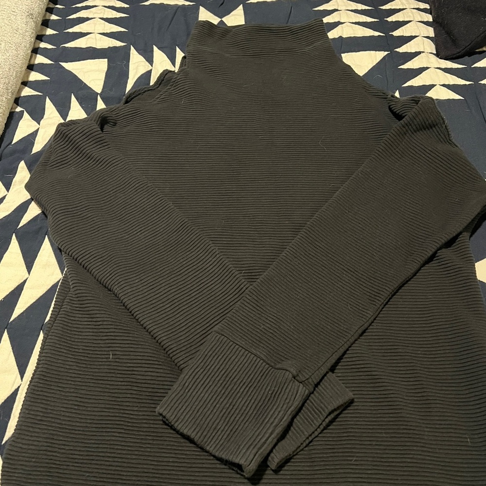 Varley cold shoulder mock neck